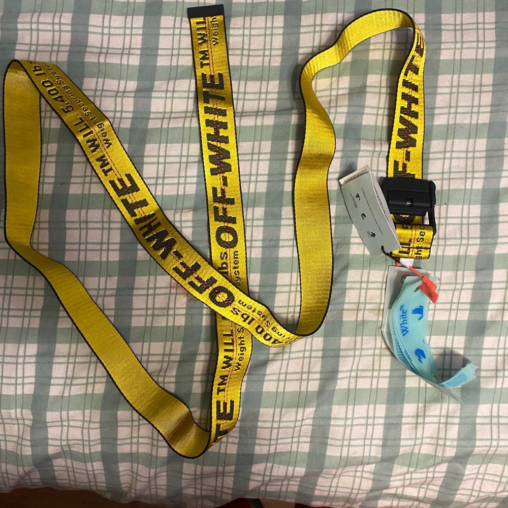 Off-White Industrial Belt Yellow & Black Size:O/S